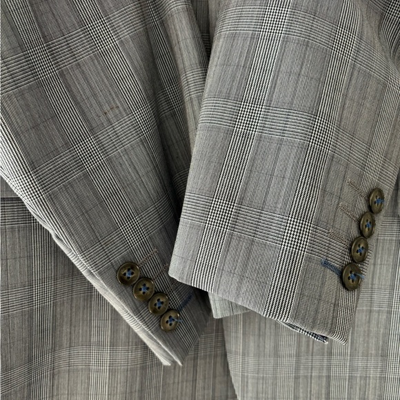 RW&CO Men’s Tailored Fit Suit. Jacket - 42. Trousers 32x32. Grey-blue. - Picture 2 of 7